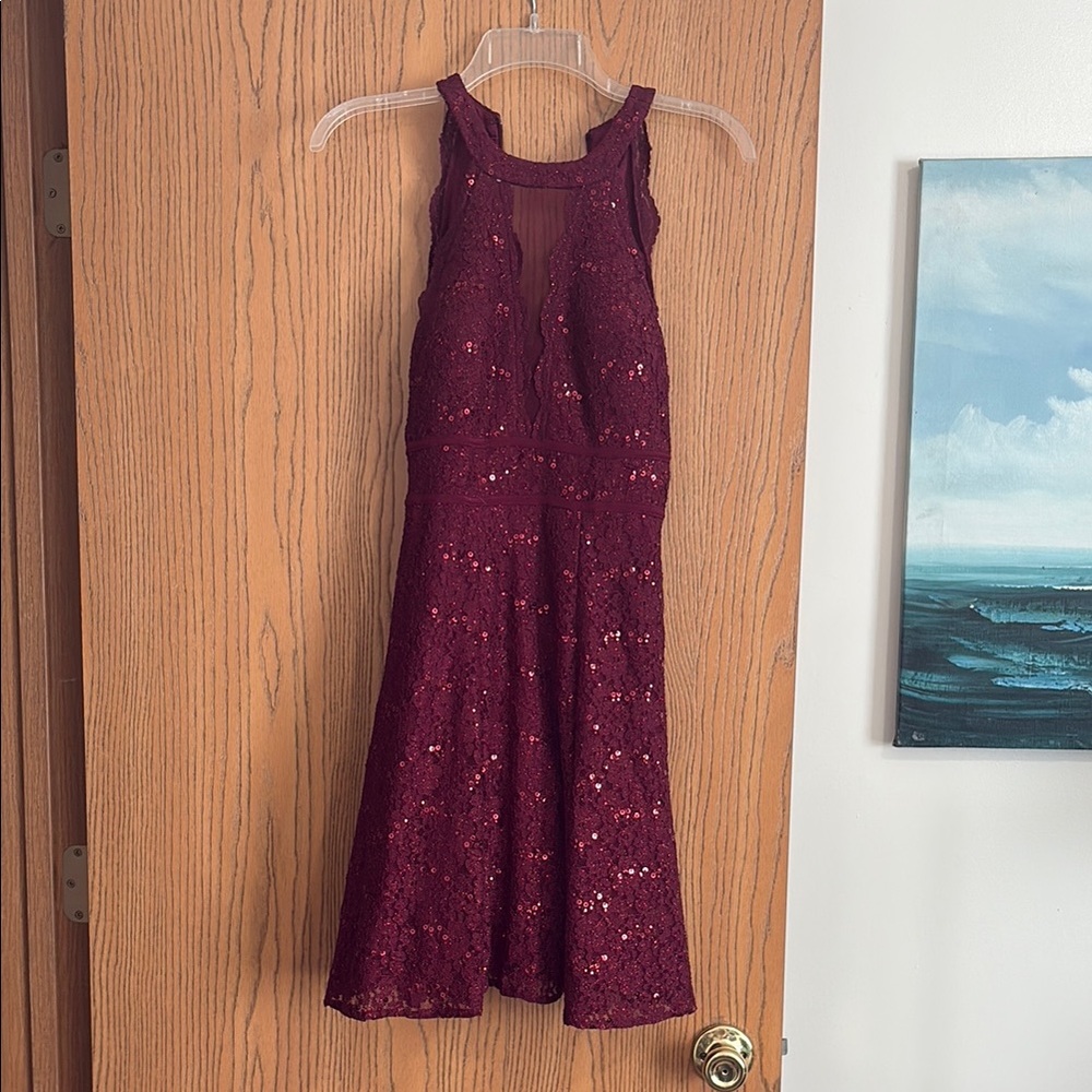 Elegant Burgundy Lace Homecoming Dress